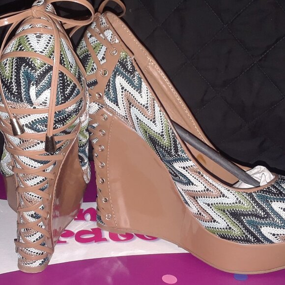 ALBA TRIBAL PRINT OPEN TOE WEDGE - Picture 3 of 4